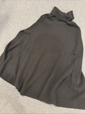 Kirundo Turtleneck Ribbed Knit Sweater - Black Medium